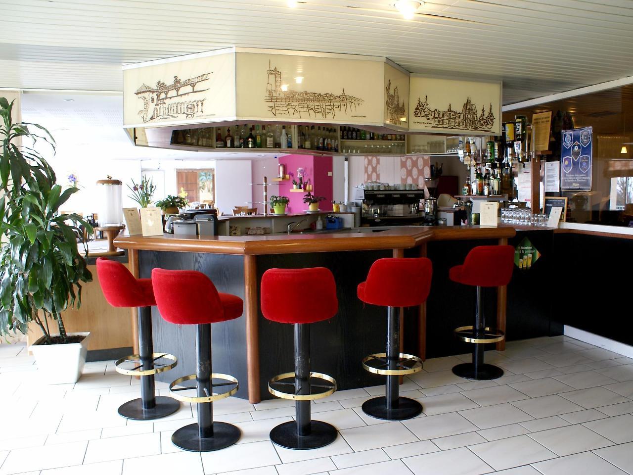 לז הרבייה Logis Hotel Restaurant Aloe מראה חיצוני תמונה
