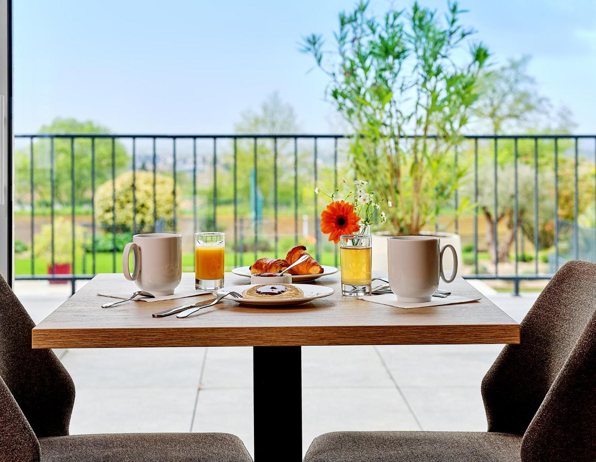 לז הרבייה Logis Hotel Restaurant Aloe מראה חיצוני תמונה